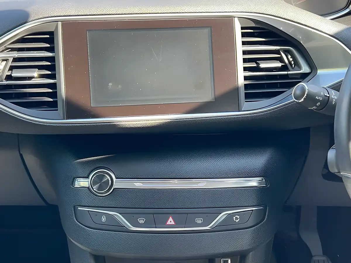 Used 2017 Peugeot 308 Allure Grey - Interior and Exterior details 16