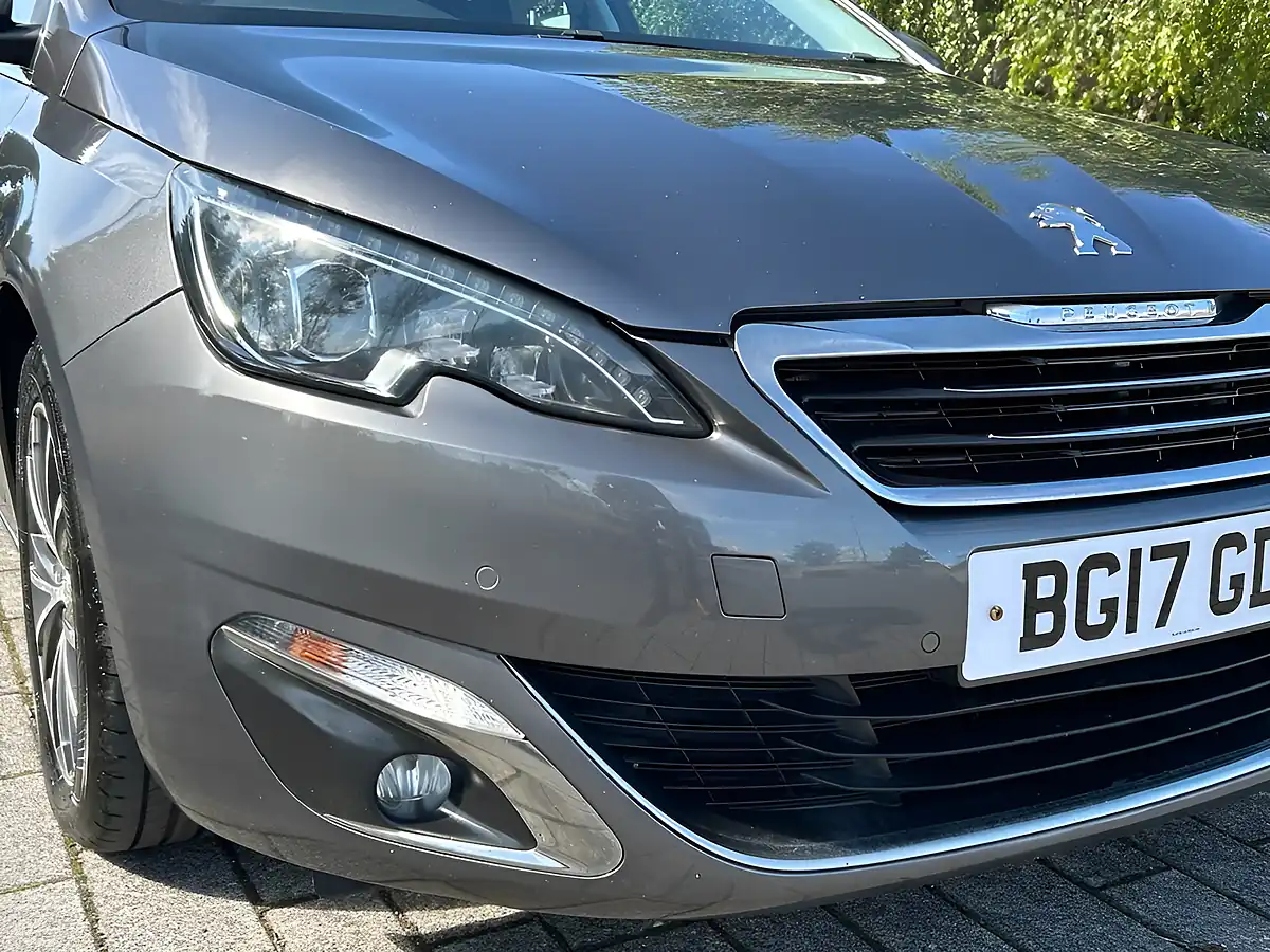 Used 2017 Peugeot 308 Allure Grey - Interior and Exterior details 8