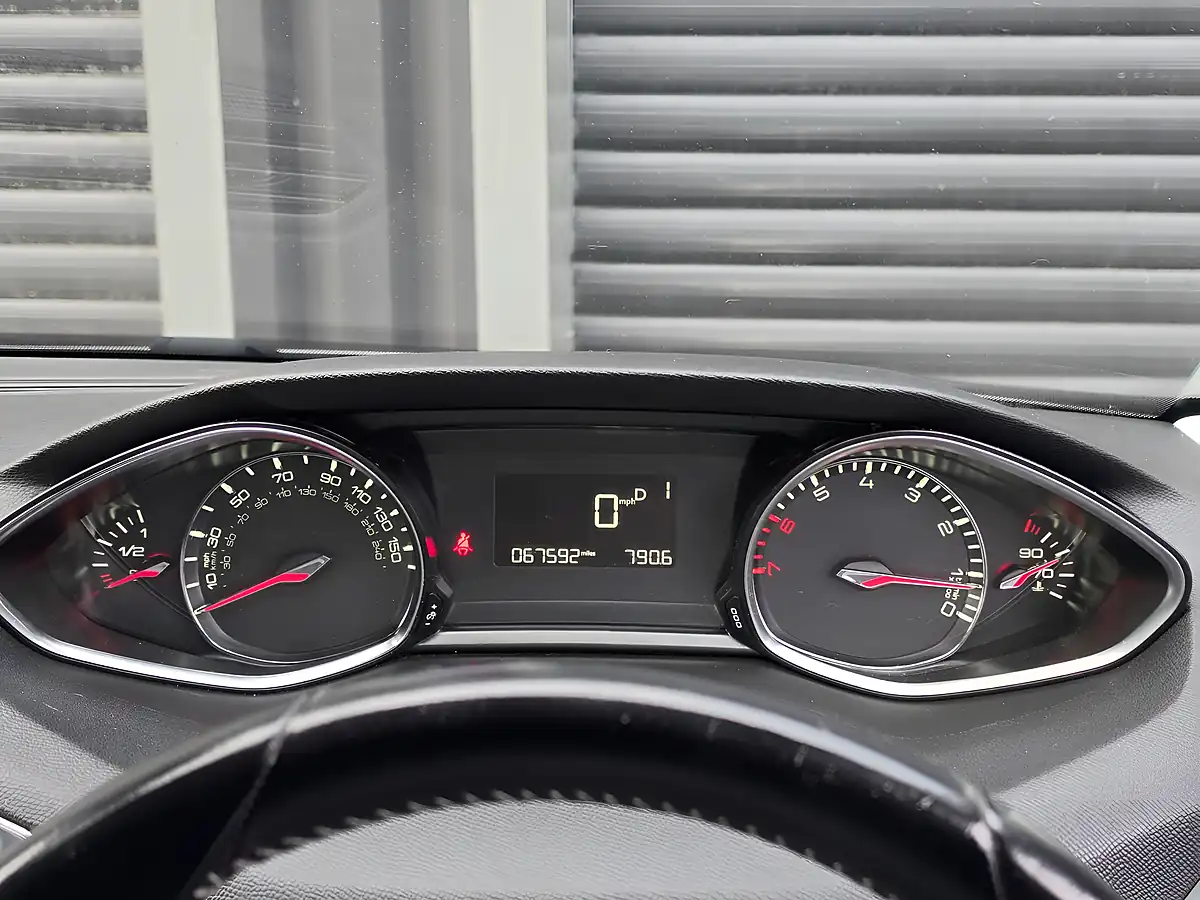 Used 2017 Peugeot 308 Allure Grey - Interior and Exterior details 13