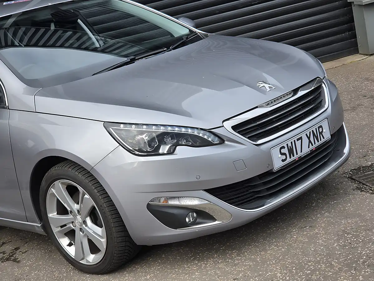 Used 2017 Peugeot 308 Allure Grey - Interior and Exterior details 3