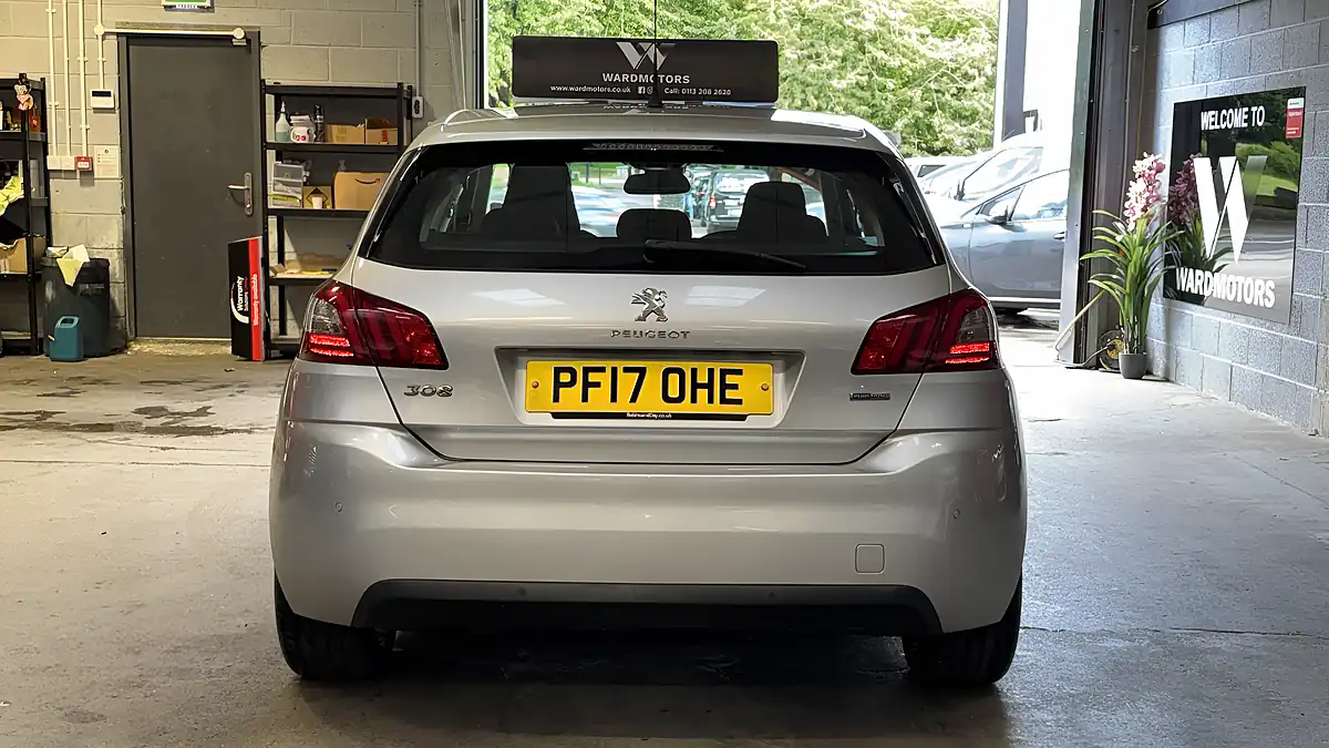 Used 2017 Peugeot 308 Allure Silver - Interior and Exterior details 6