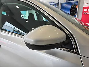 Used 2017 Peugeot 308 Allure Silver - Interior and Exterior details 15