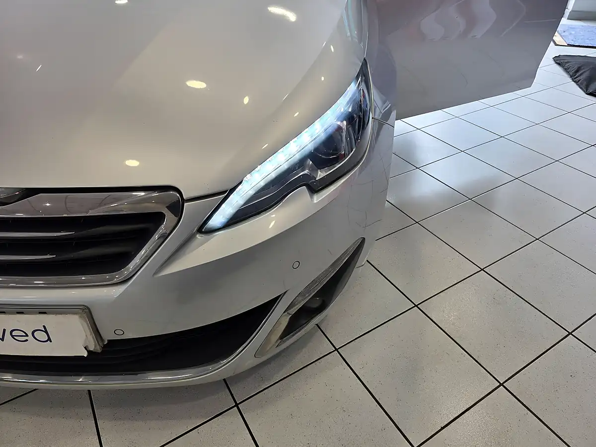 Used 2017 Peugeot 308 Allure Silver - Interior and Exterior details 17