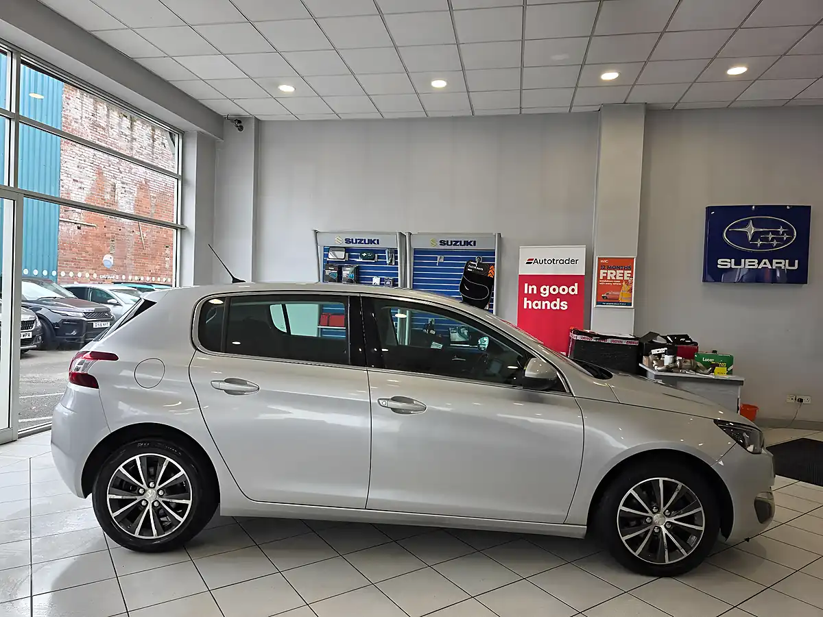 Used 2017 Peugeot 308 Allure Silver - Interior and Exterior details 19