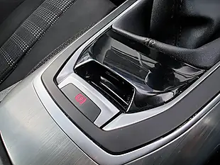 Used 2017 Peugeot 308 Allure Silver - Interior and Exterior details 20