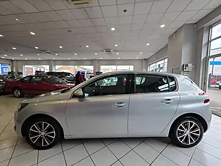 Used 2017 Peugeot 308 Allure Silver - Interior and Exterior details 6