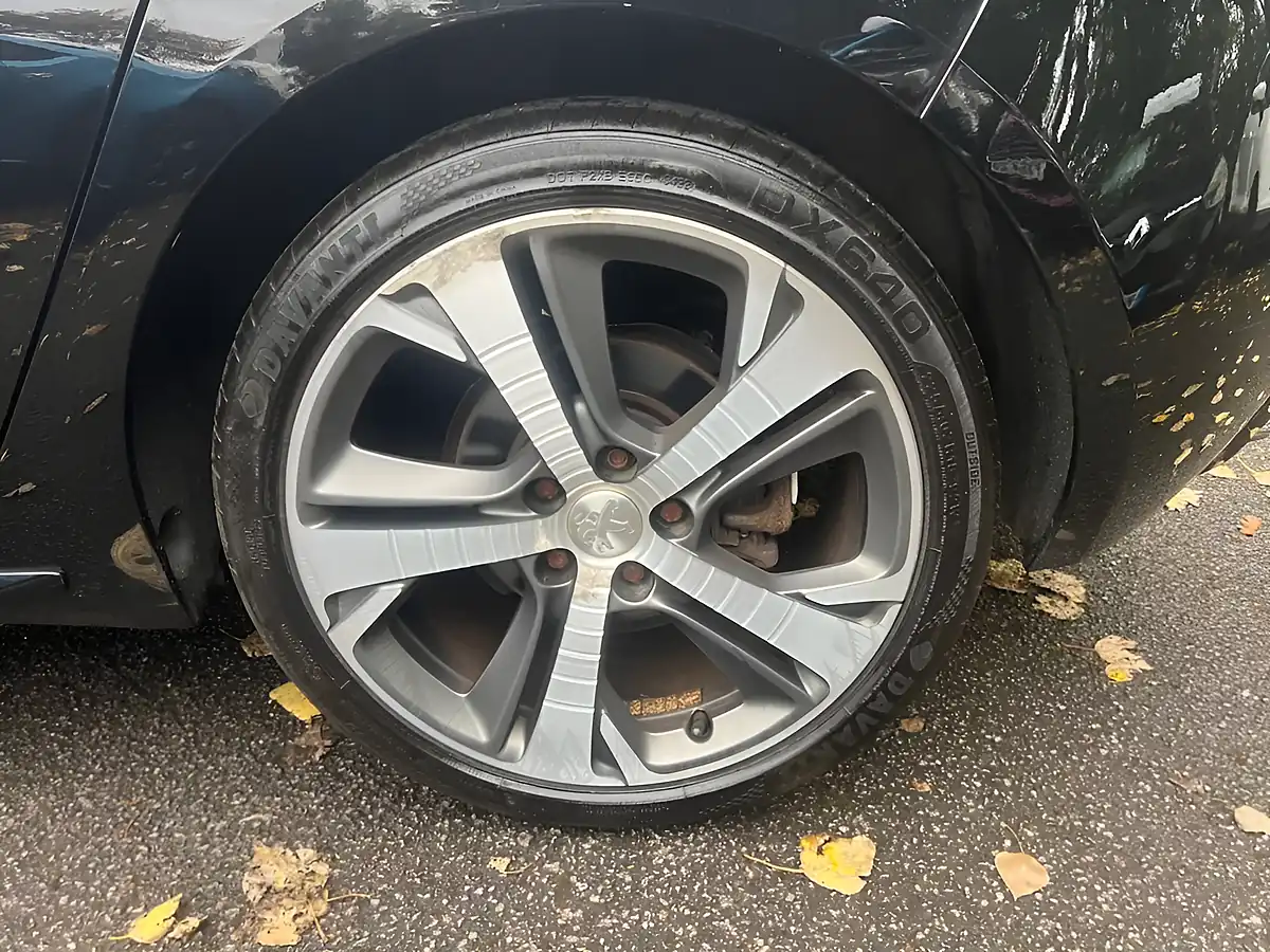 Used 2017 Peugeot 308 GT Line Black - Interior and Exterior details 10