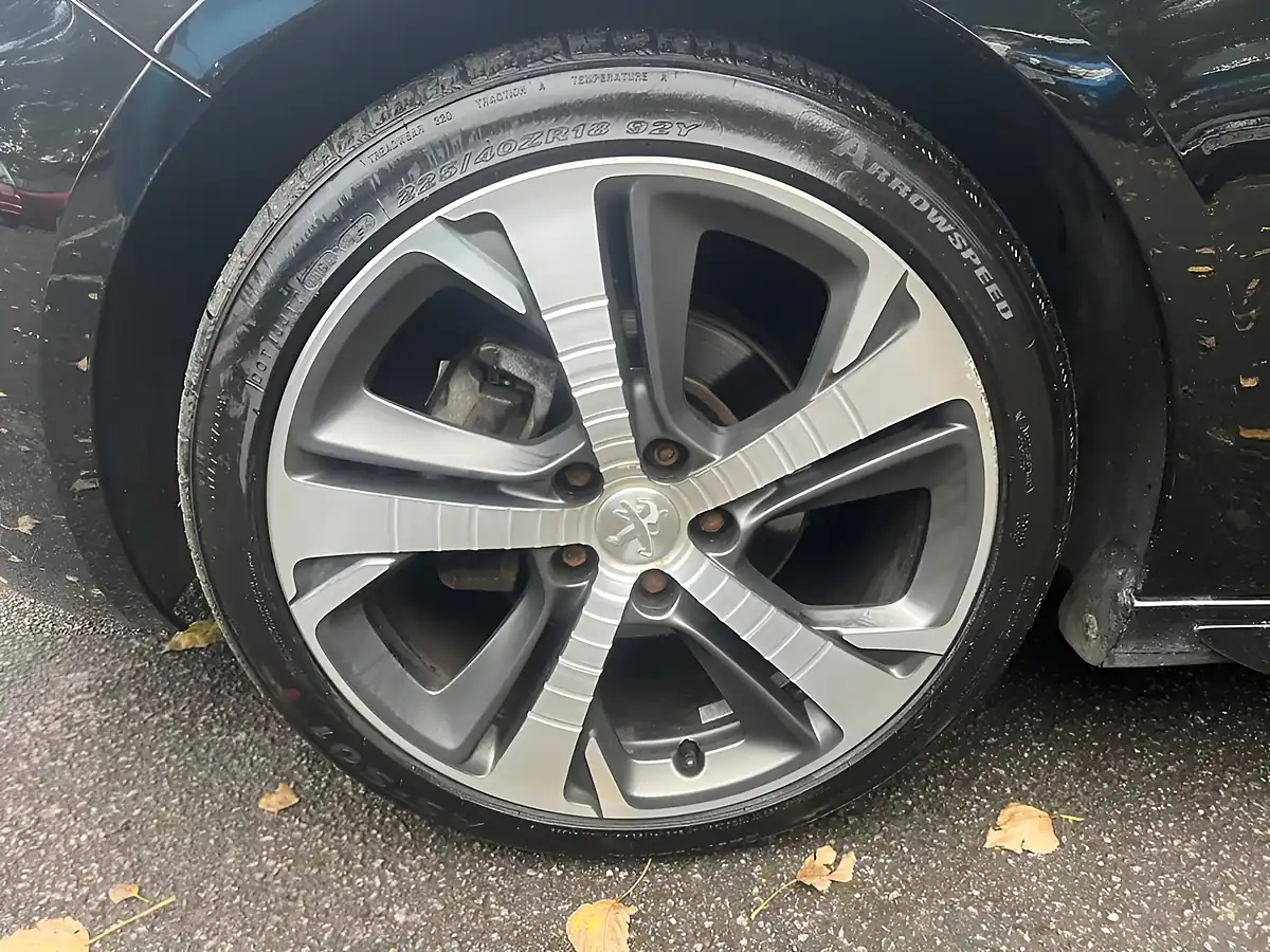 Used 2017 Peugeot 308 GT Line Black - Interior and Exterior details 11