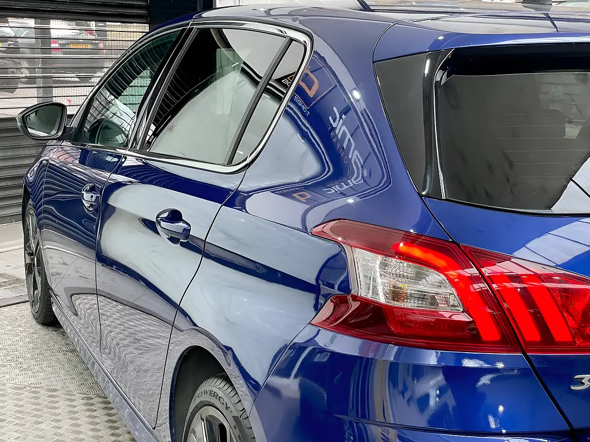 Used 2017 Peugeot 308 GT Line Blue - Interior and Exterior details 10