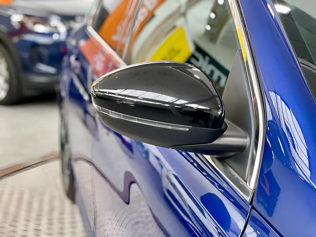 Used 2017 Peugeot 308 GT Line Blue - Interior and Exterior details 13