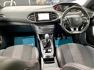 Used 2017 Peugeot 308 GT Line Blue - Interior and Exterior details 9