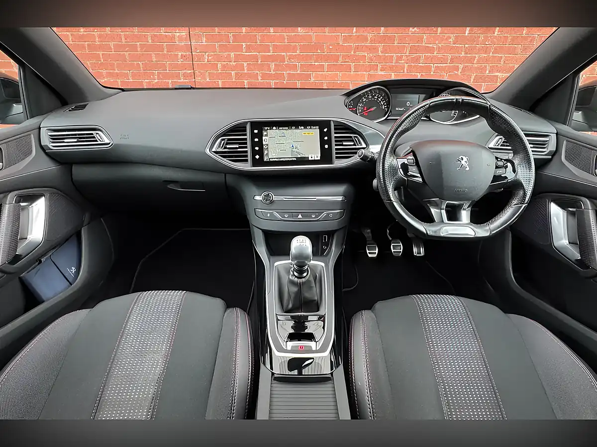 Used 2017 Peugeot 308 GT Line Blue - Interior and Exterior details 11