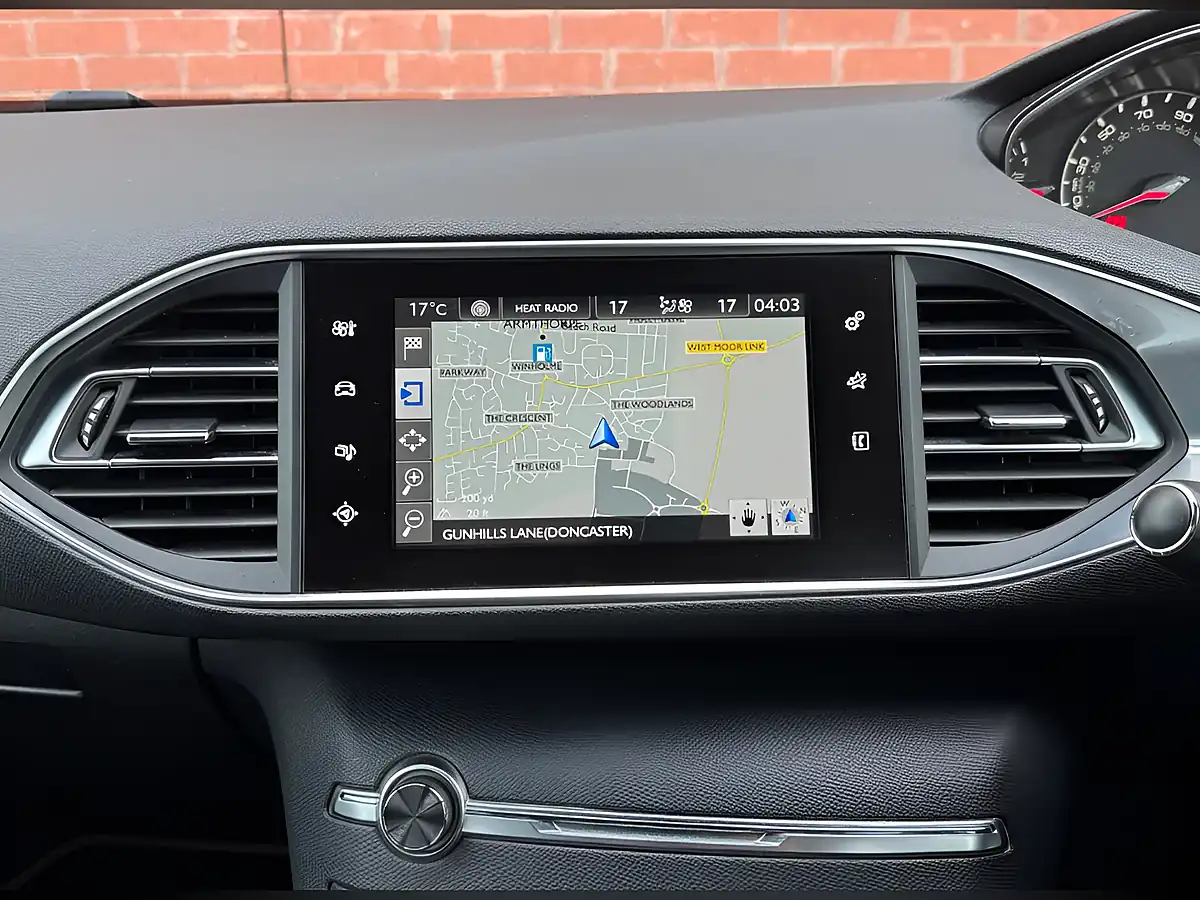 Used 2017 Peugeot 308 GT Line Blue - Interior and Exterior details 12
