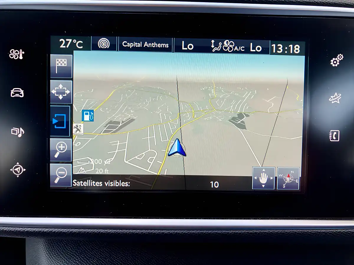 Used 2017 Peugeot 308 GT Line Blue - Interior and Exterior details 5