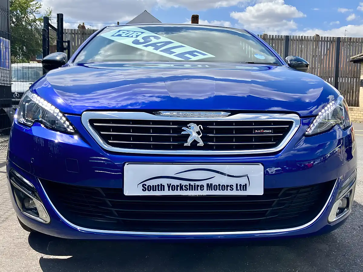 Used 2017 Peugeot 308 GT Line Blue - Interior and Exterior details 7