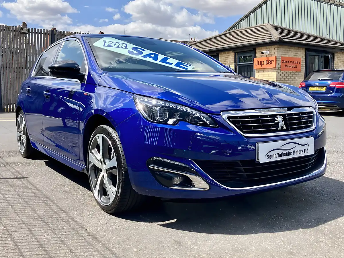 Used 2017 Peugeot 308 GT Line Blue - Interior and Exterior details 9