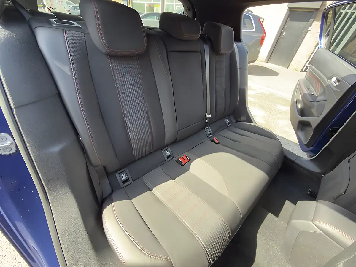 Used 2017 Peugeot 308 GT Line Blue - Interior and Exterior details 19