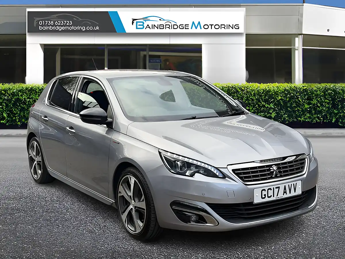 Used 2017 Peugeot 308 GT Line Grey - Front View