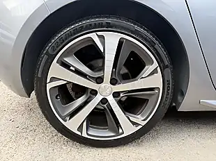 Used 2017 Peugeot 308 GT Line Grey - Interior and Exterior details 10