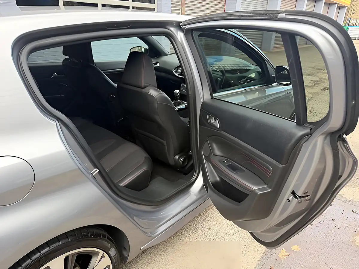 Used 2017 Peugeot 308 GT Line Grey - Interior and Exterior details 16