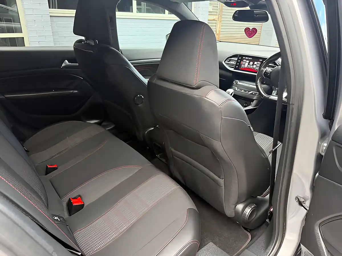 Used 2017 Peugeot 308 GT Line Grey - Interior and Exterior details 17