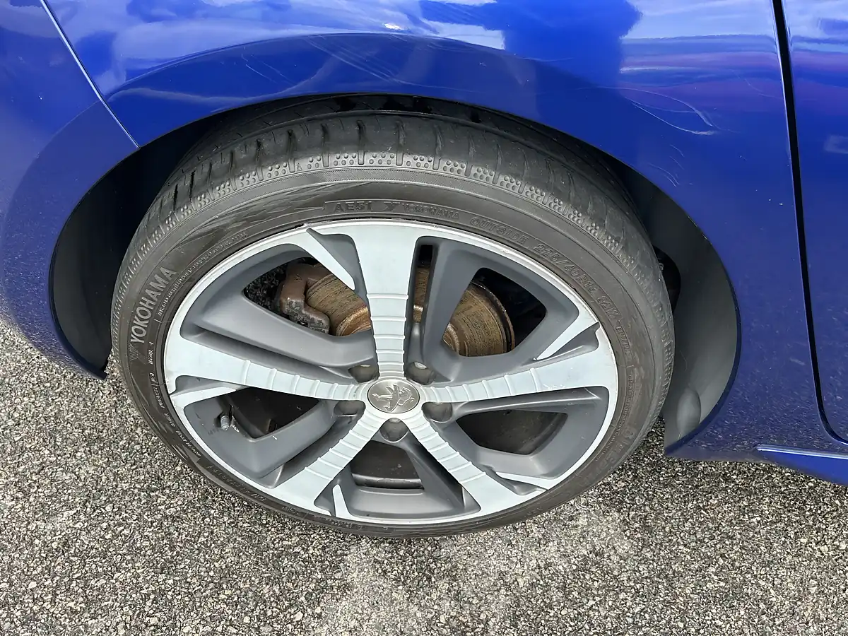 Used 2017 Peugeot 308 GT Line - Interior and Exterior details 17