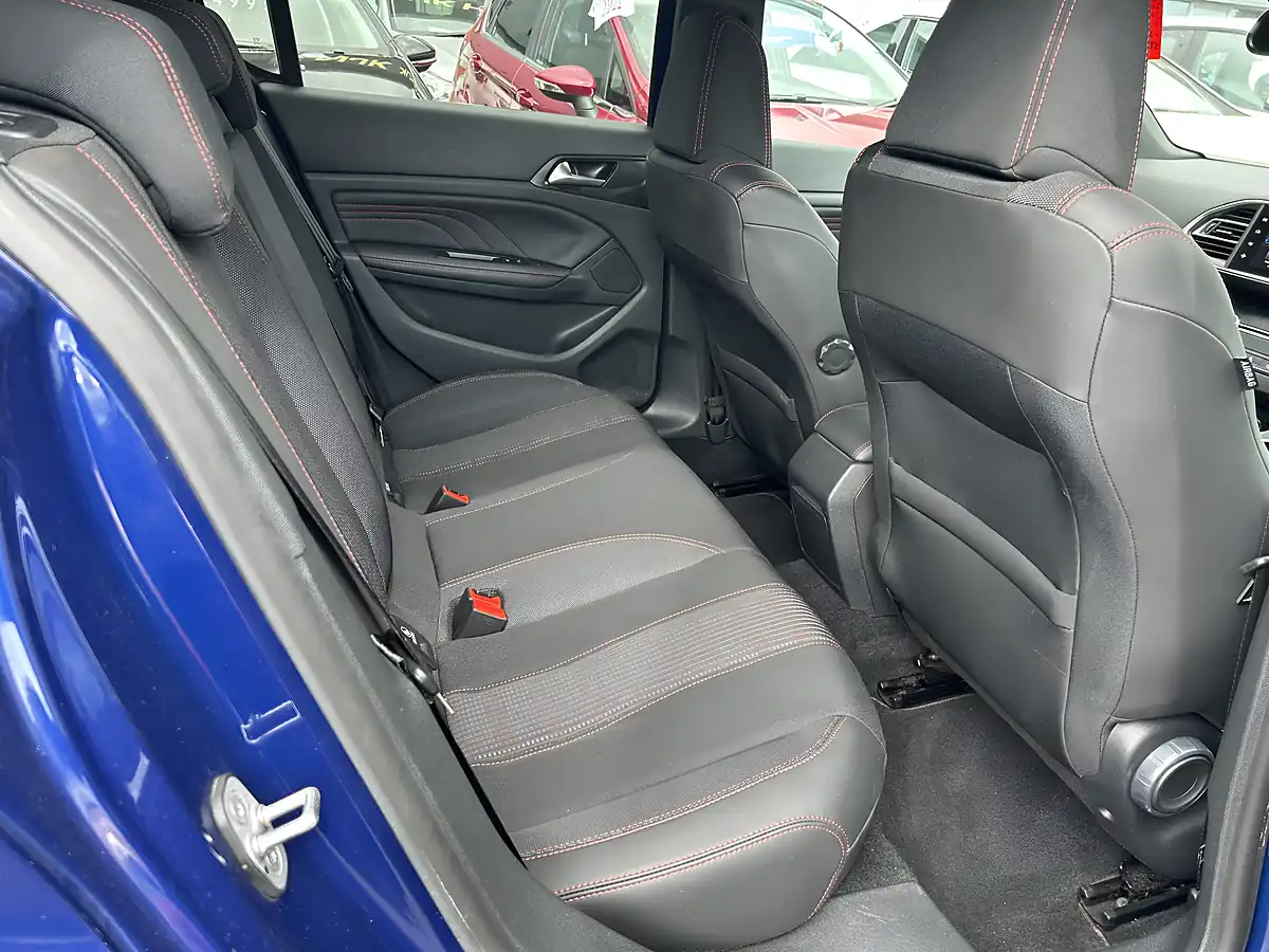 Used 2017 Peugeot 308 GT Line - Interior and Exterior details 9