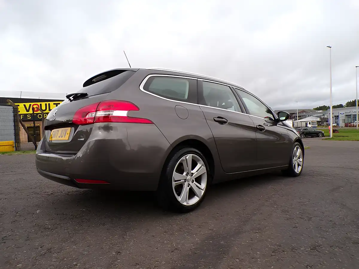 Used 2017 Peugeot 308 Sw Allure Grey - Interior and Exterior details 6