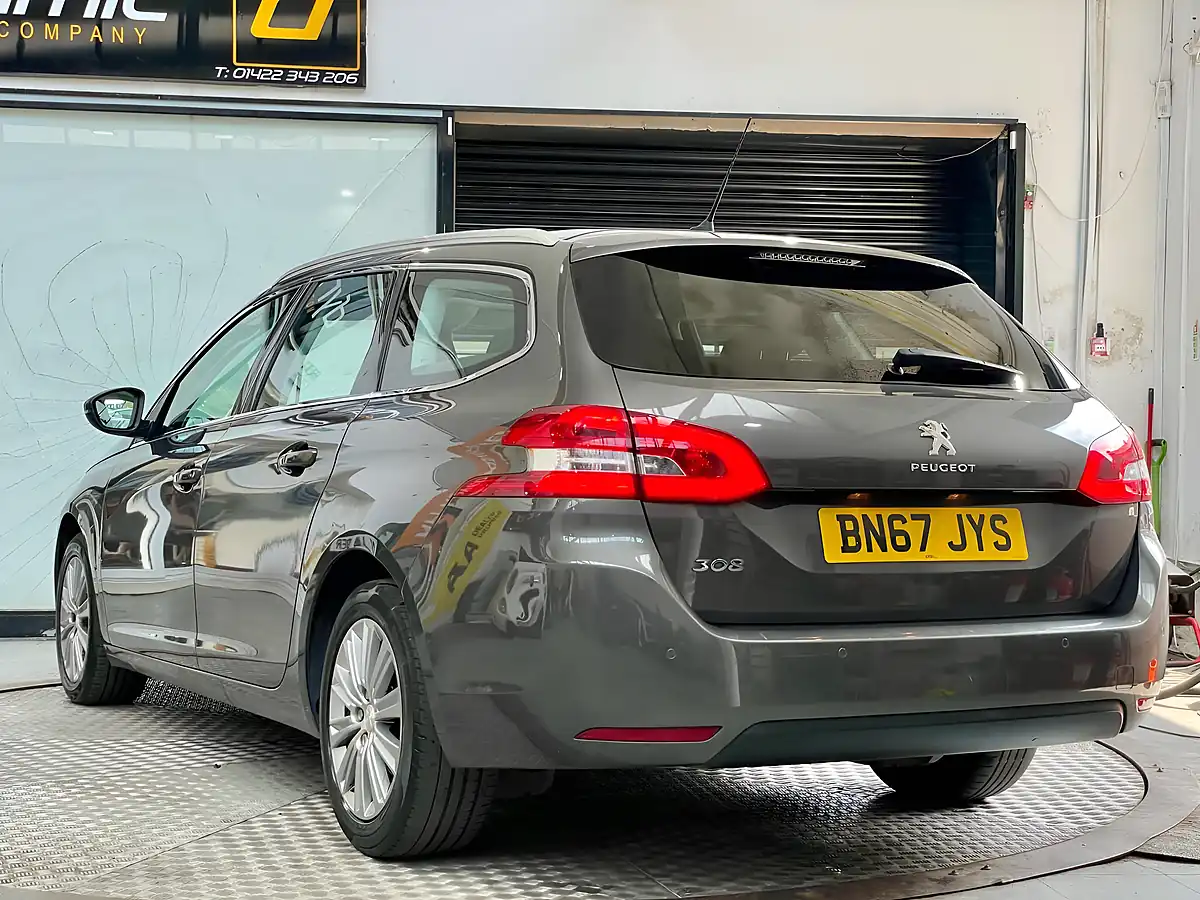 Used 2017 Peugeot 308 Sw Allure Grey - Interior and Exterior details 4