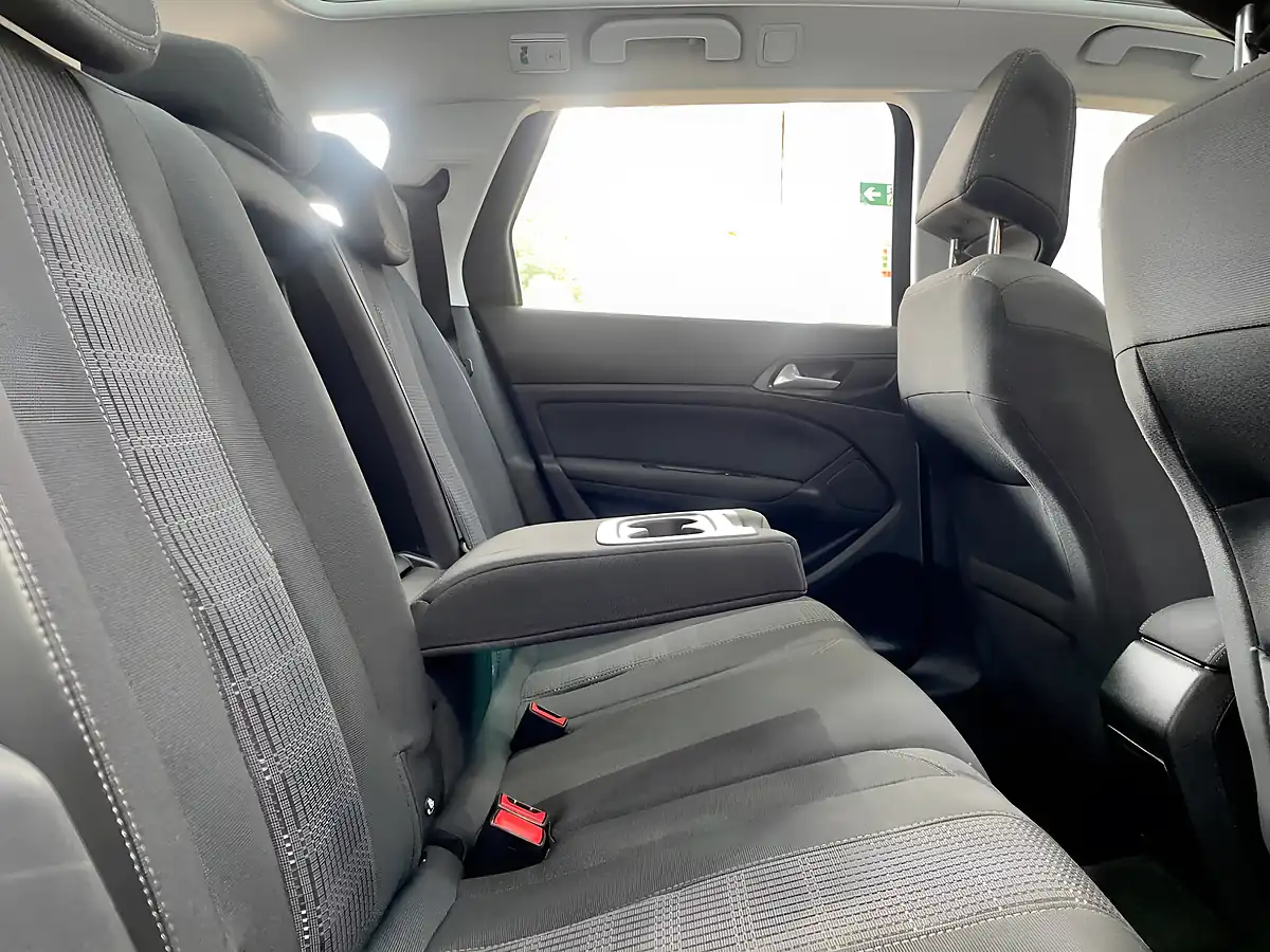 Used 2017 Peugeot 308 Sw Allure Grey - Interior and Exterior details 8