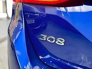 Used 2017 Peugeot 308 Sw GT Line Blue - Interior and Exterior details 12