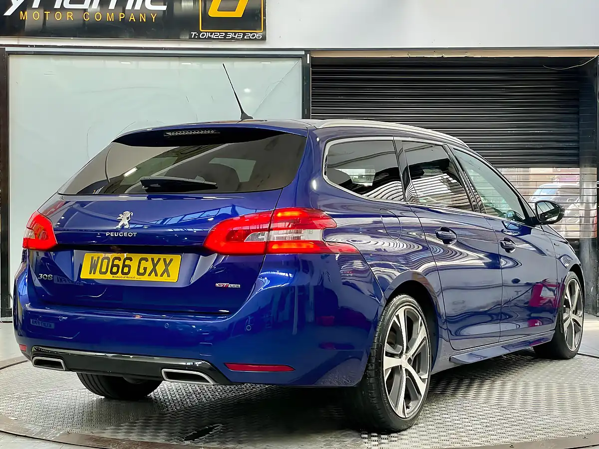 Used 2017 Peugeot 308 Sw GT Line Blue - Interior and Exterior details 5