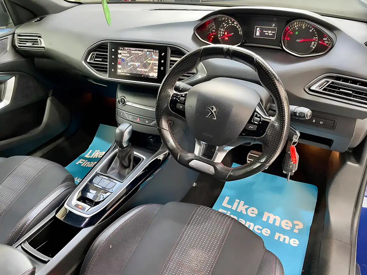 Used 2017 Peugeot 308 Sw GT Line Blue - Interior and Exterior details 6