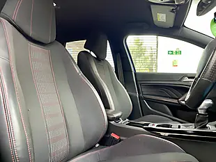 Used 2017 Peugeot 308 Sw GT Line Blue - Interior and Exterior details 7