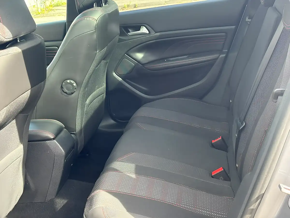 Used 2017 Peugeot 308 Sw GT Line Grey - Interior and Exterior details 14