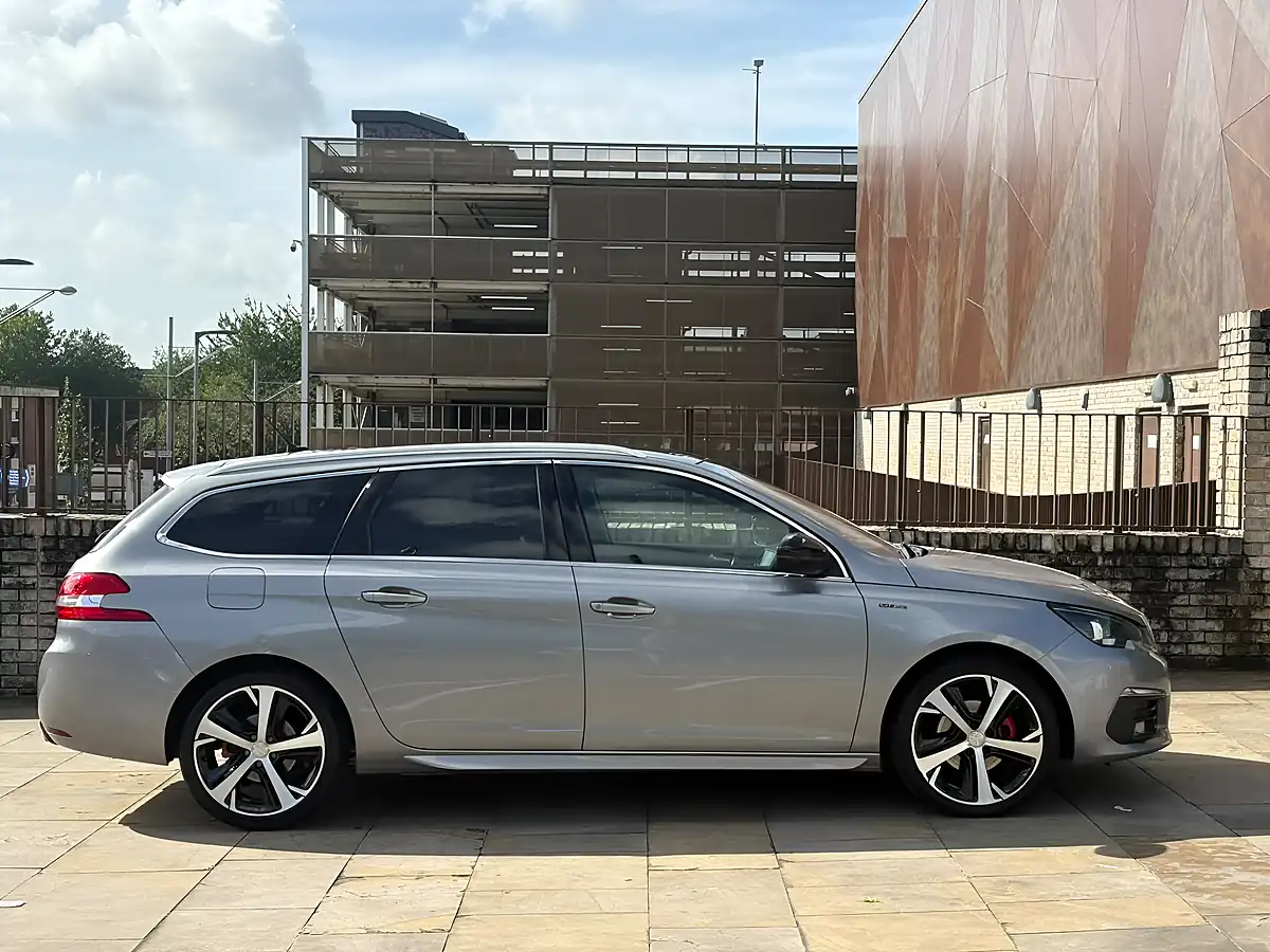 Used 2017 Peugeot 308 Sw GT Line Grey - Interior and Exterior details 3