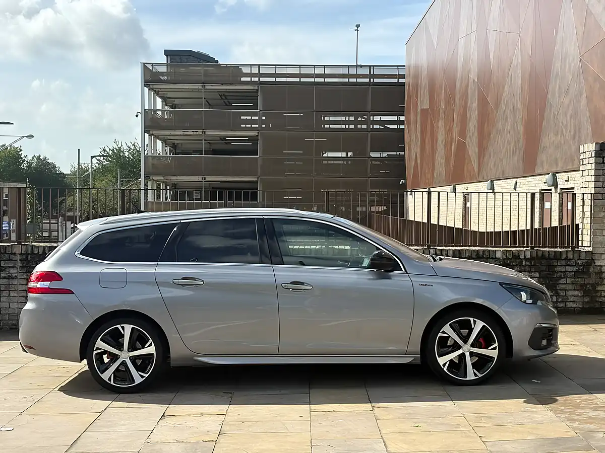 Used 2017 Peugeot 308 Sw GT Line Grey - Interior and Exterior details 5