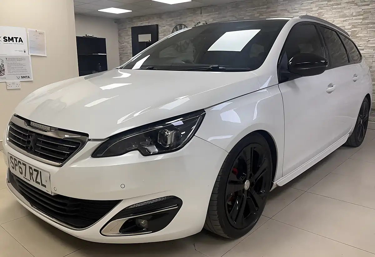 Used 2017 Peugeot 308 Sw GT Line White - Interior and Exterior details 2
