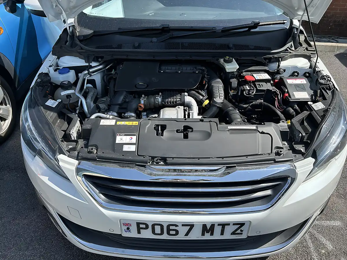 Used 2017 Peugeot 308 White - Interior and Exterior details 17
