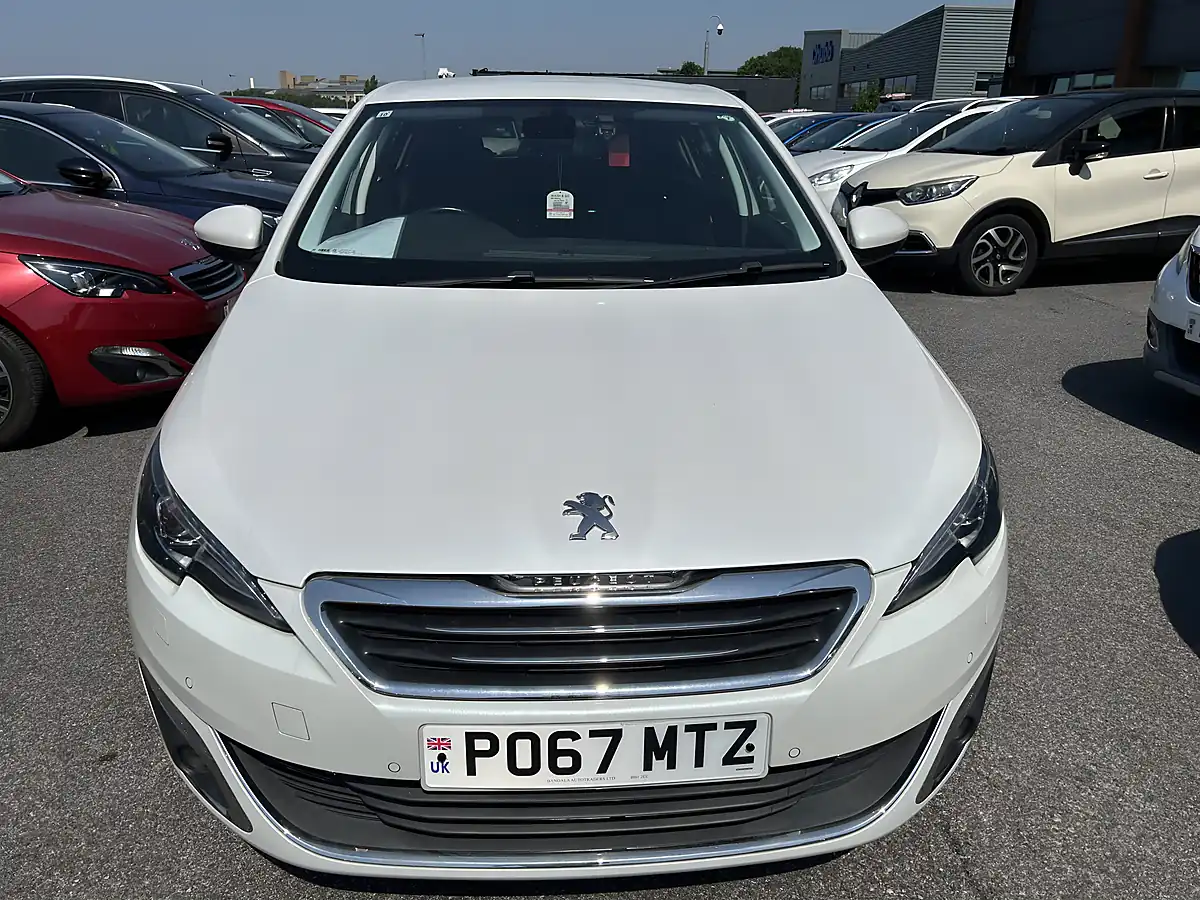 Used 2017 Peugeot 308 White - Interior and Exterior details 2