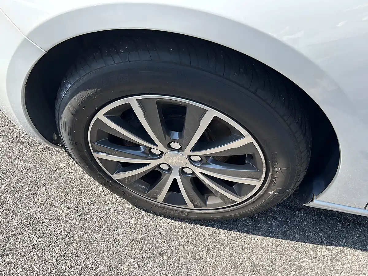 Used 2017 Peugeot 308 White - Interior and Exterior details 20