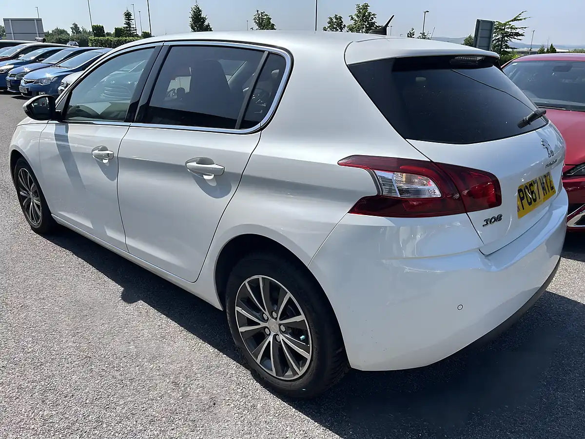 Used 2017 Peugeot 308 White - Interior and Exterior details 5