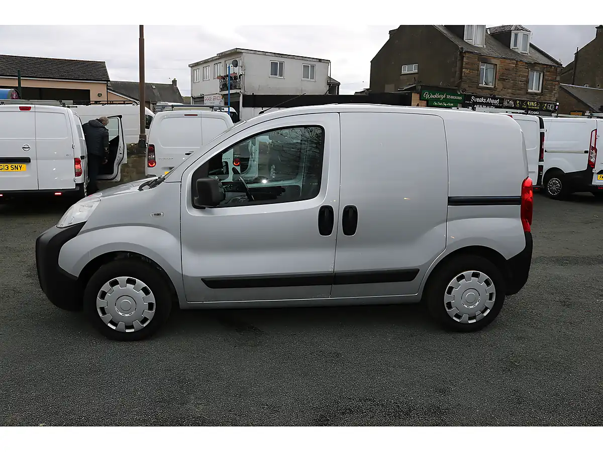 Used 2017 Peugeot Bipper Grey - Interior and Exterior details 4