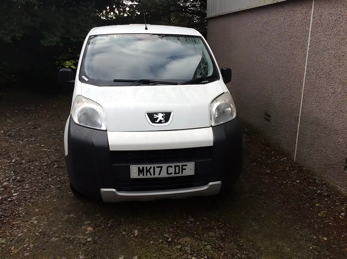 Used 2017 Peugeot Bipper Professional White - Interior and Exterior details 4