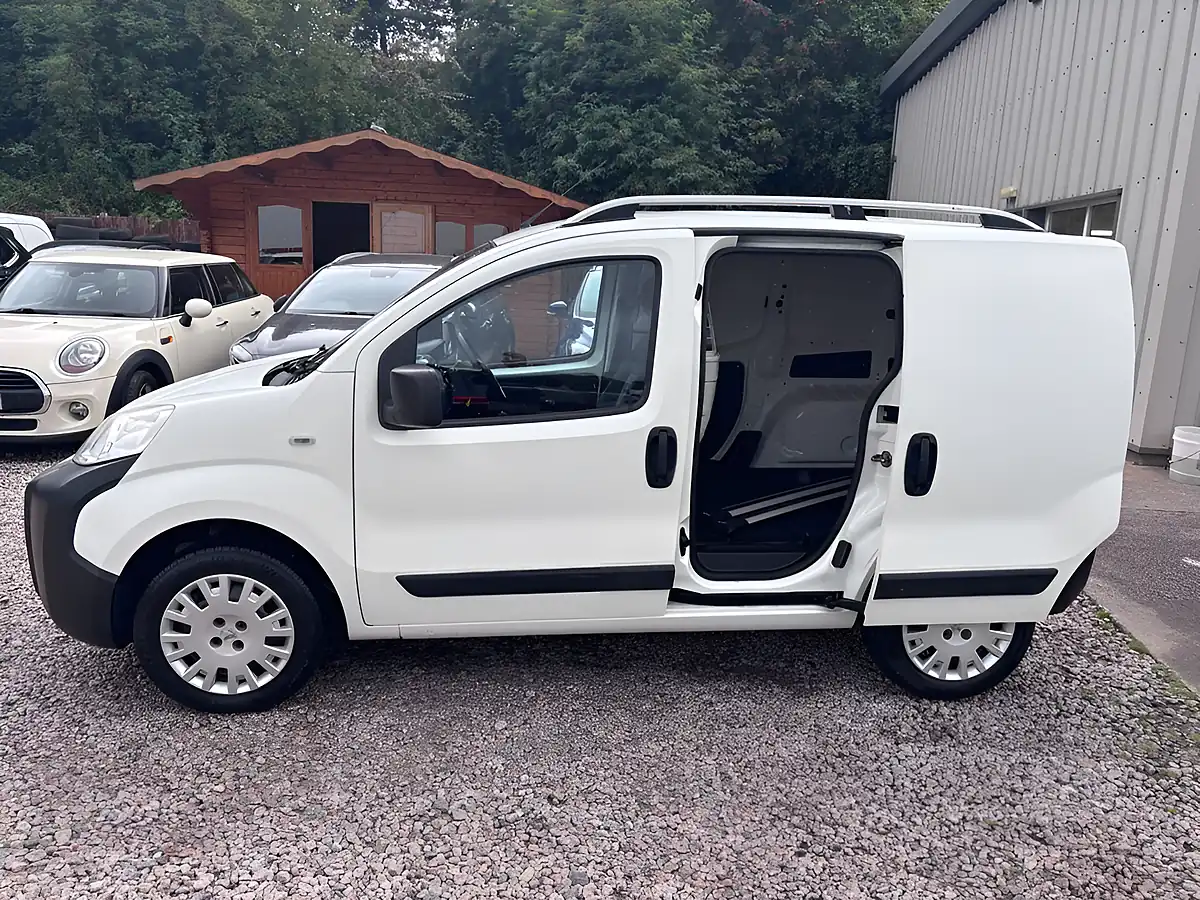 Used 2017 Peugeot Bipper S White - Interior and Exterior details 14