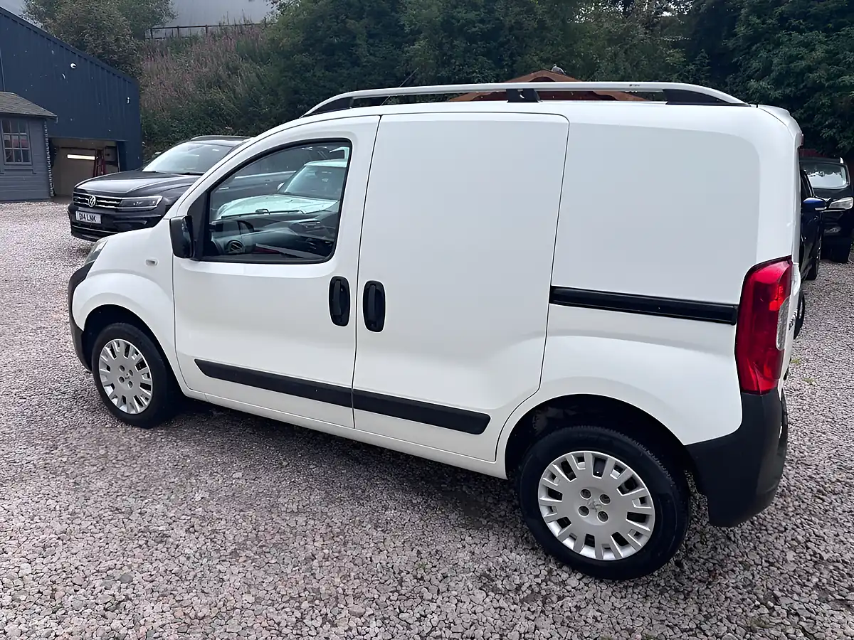 Used 2017 Peugeot Bipper S White - Interior and Exterior details 9