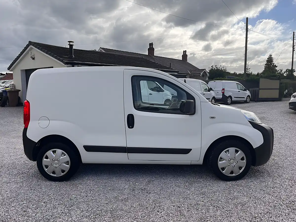 Used 2017 Peugeot Bipper S White - Interior and Exterior details 8