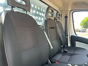 Used 2017 Peugeot Boxer 335 Chassis Cab White - Interior and Exterior details 11