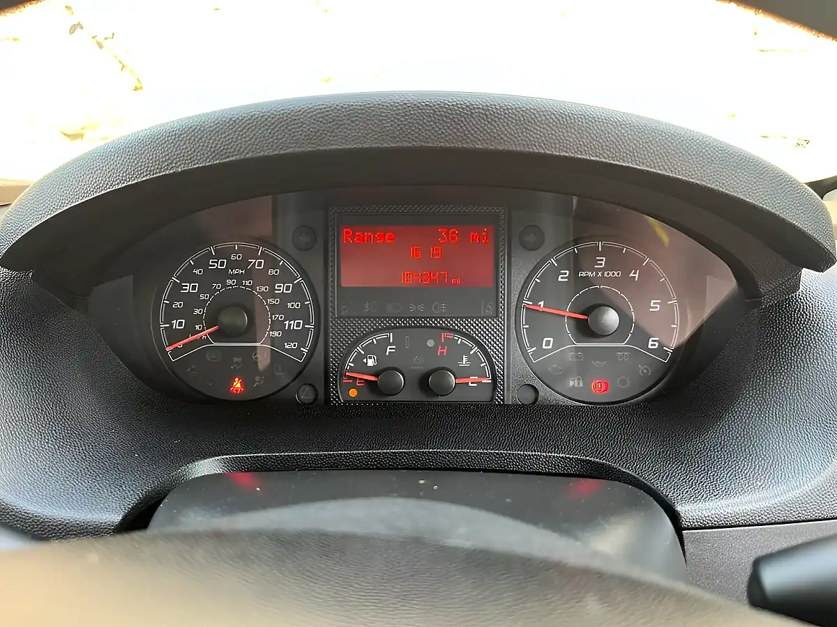 Used 2017 Peugeot Boxer 335 Chassis Cab White - Interior and Exterior details 18
