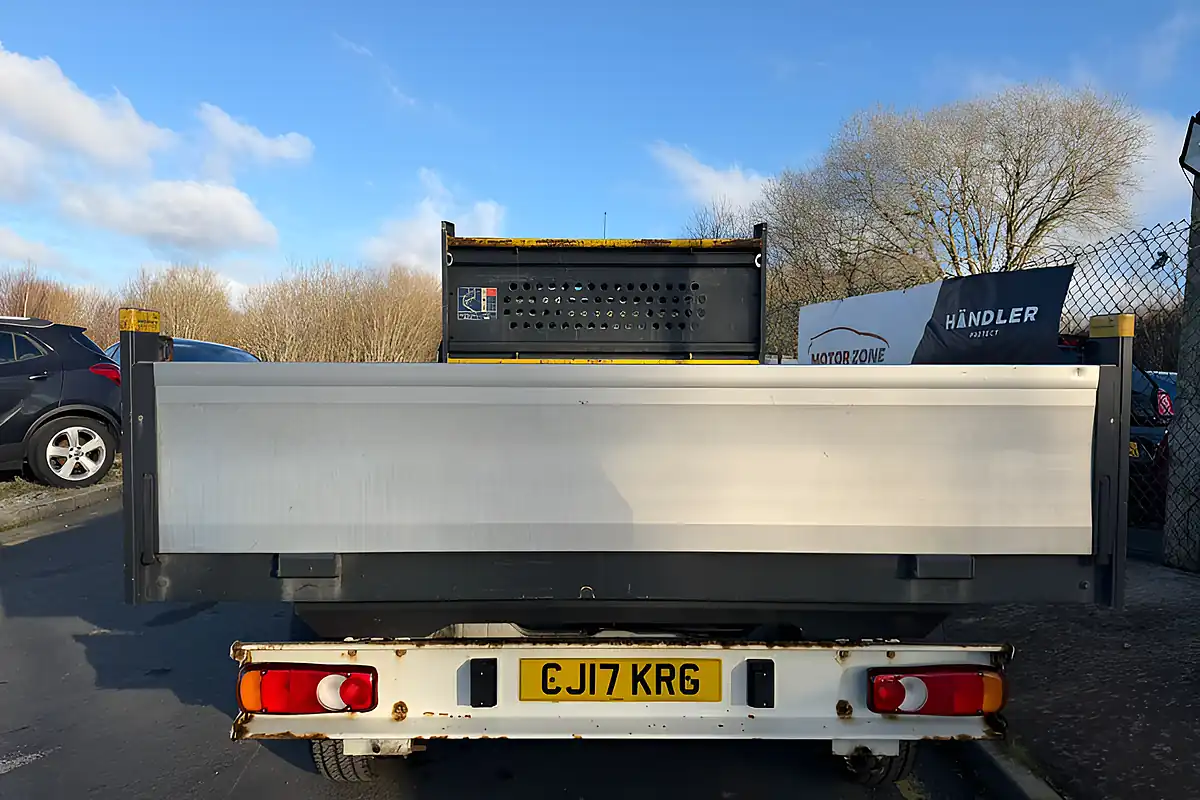 Used 2017 Peugeot Boxer 335 L3 White - Front View